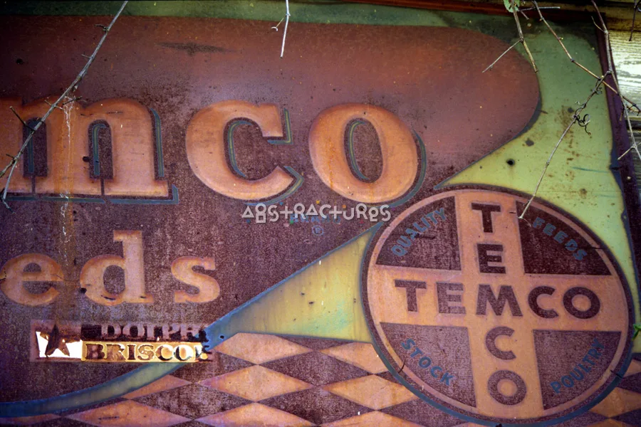 Temco Feeds Antique Metal Sign — photographic texture 06 — 19