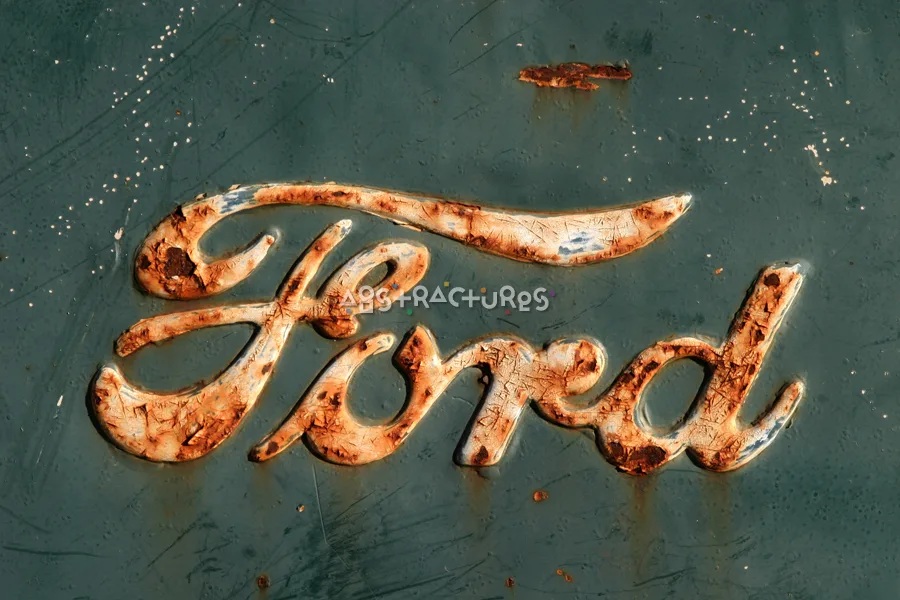 Old Ford Logo Metal Texture — photographic texture 06 — 18